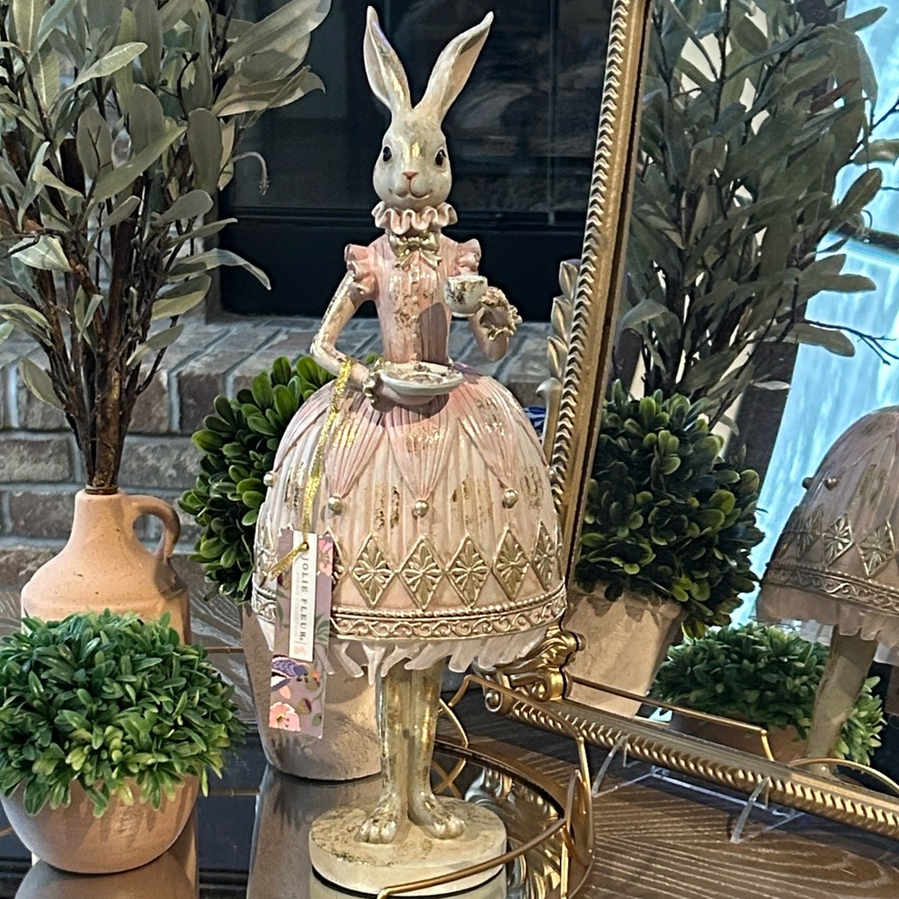 NEW! Vintage Inspired Alice in Wonderland Tea Party Bunny Rabbit Figurine - Picture 3 of 12